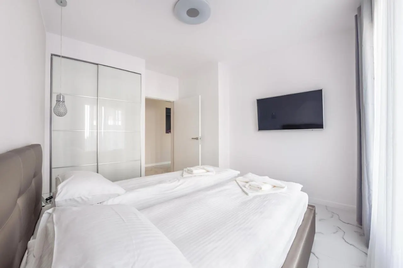 Luxury Long Island Suite 그단스크 아파트