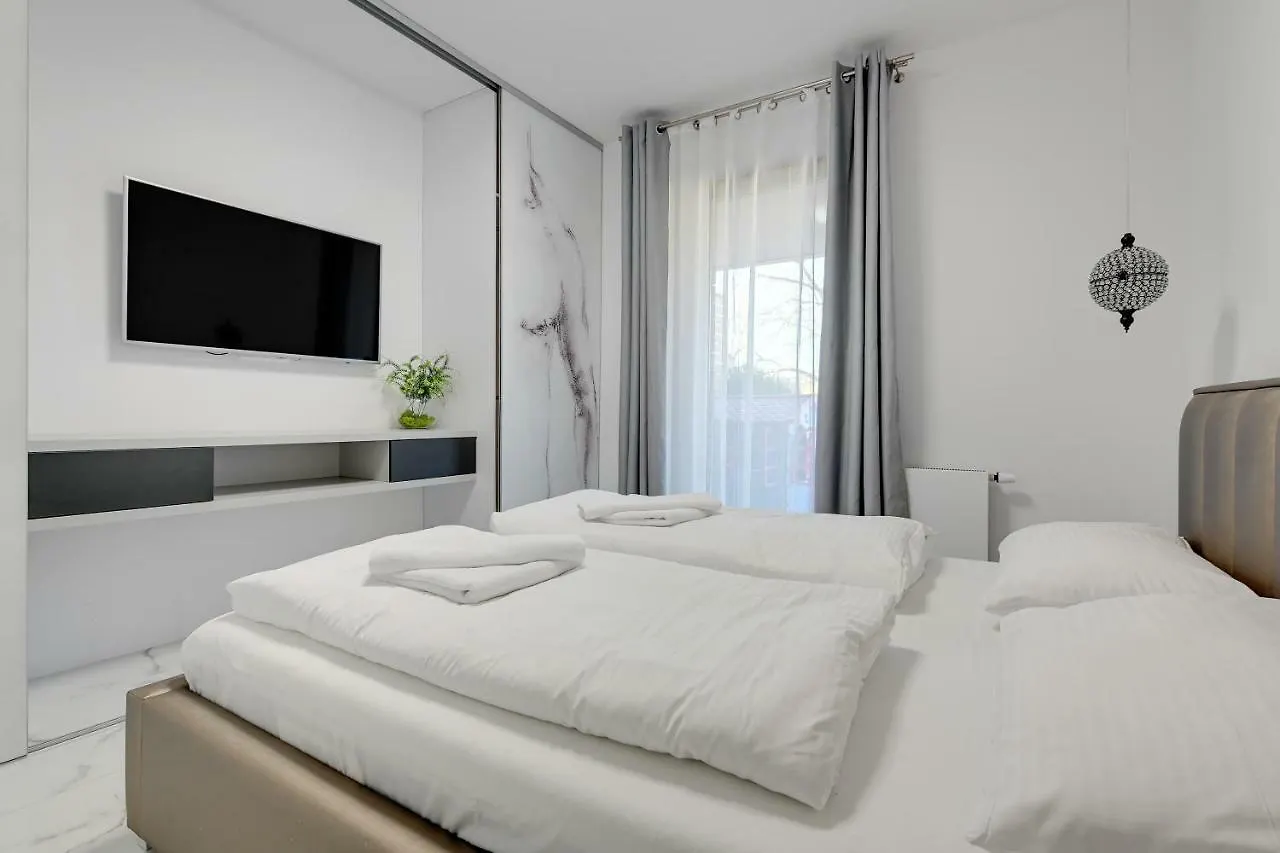 Luxury Long Island Suite 그단스크 0*,  폴란드